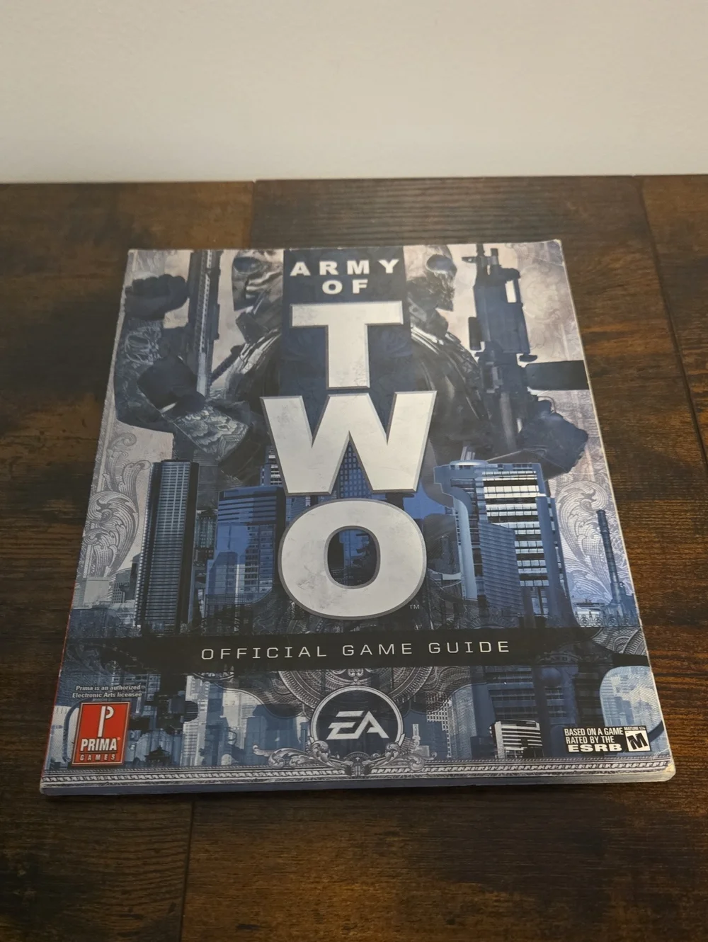 Army of Two Official Game Guide - Blue & Gray Cover